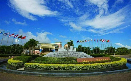 马路边上串串香