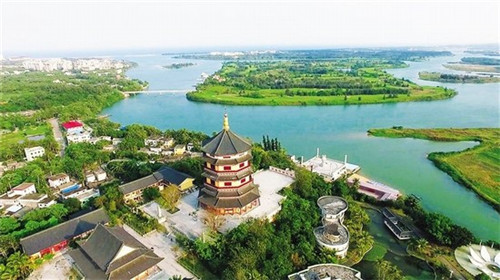 加盟海特卖进口零食在海门市开店什么位置好，海门市新奇独特创业是加盟的好还是自己开店好