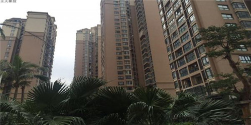 房子砸了重新装修划算吗（房子砸了重装费用）